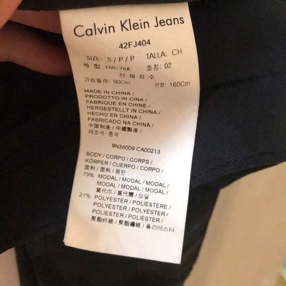 CK Women’s Light Jacket - Picture 6 of 6